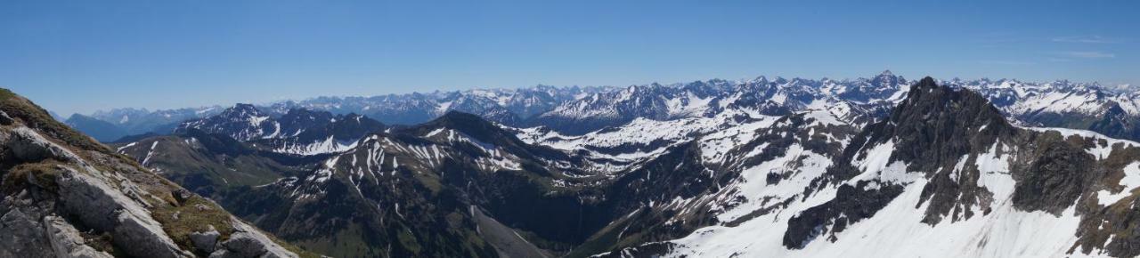 Alpenappartement Kleiner Tannheim Bagian luar foto